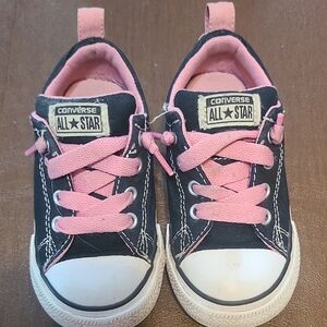 Converse Black and Pink Low-Top Toddler Sneakers Sz 8T with Classic Design